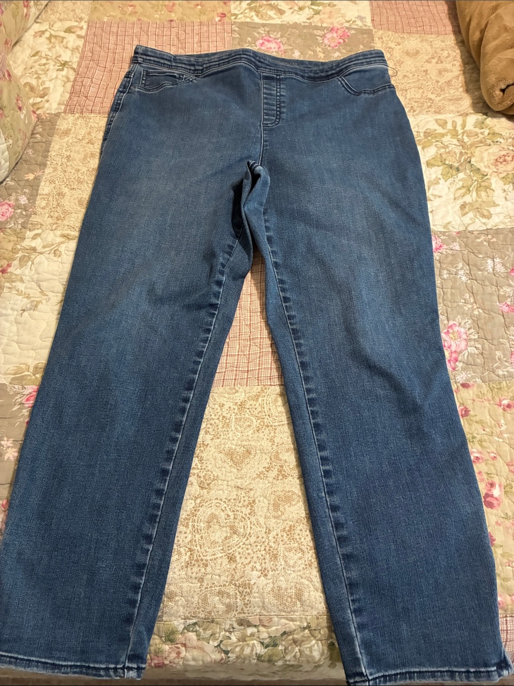 Chico's Straight Leg Jeans in Dark Blue Denim